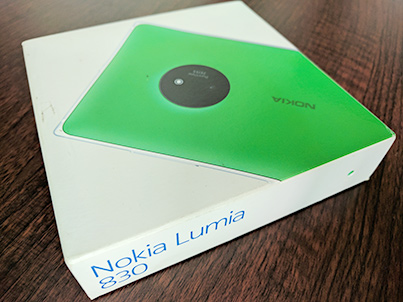 Lumia 830 box